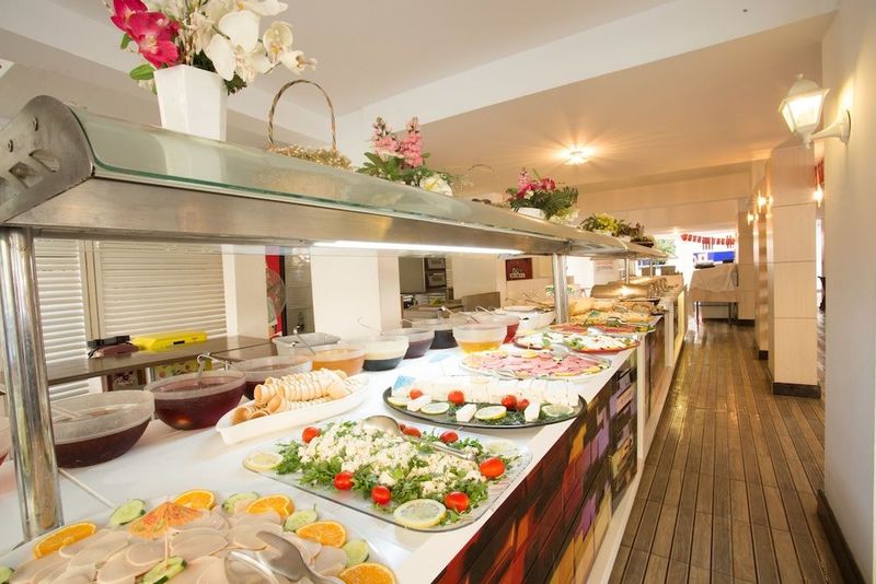 Cleopatra Golden Beach Hotel - Image 4