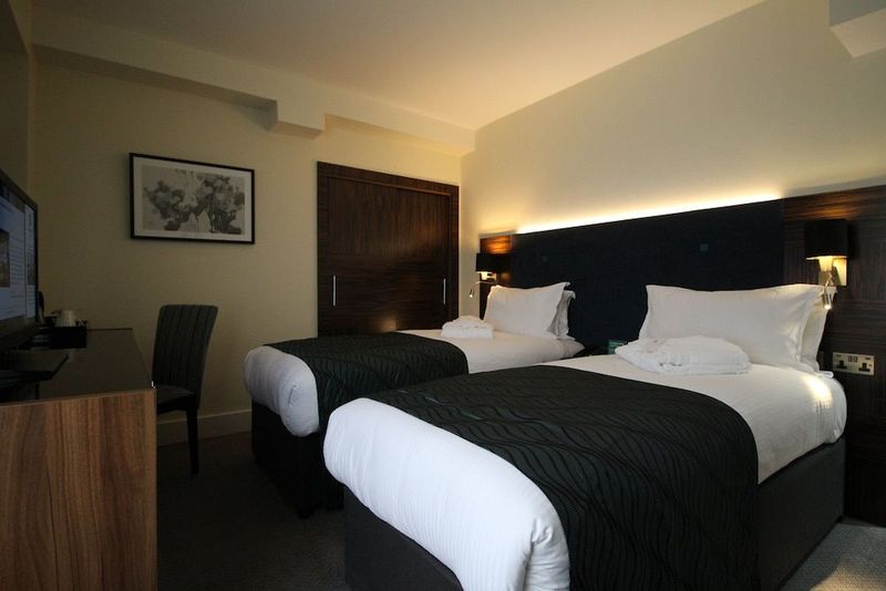 Holiday Inn London - Kensington High St. - Image 4
