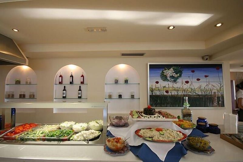 Castro Beach Hotel - Image 5