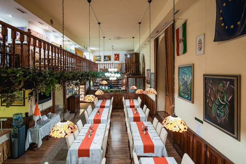 City Hotel Unio - Image 5