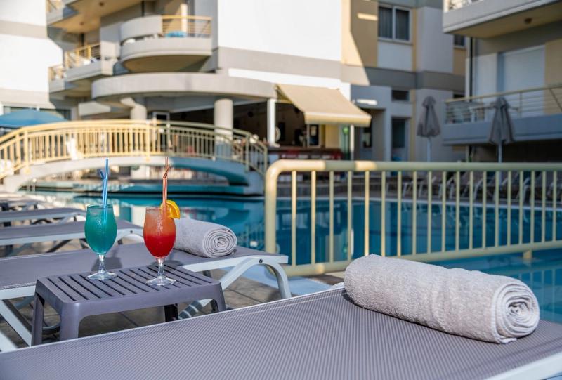 Angela Hotel - Image 5