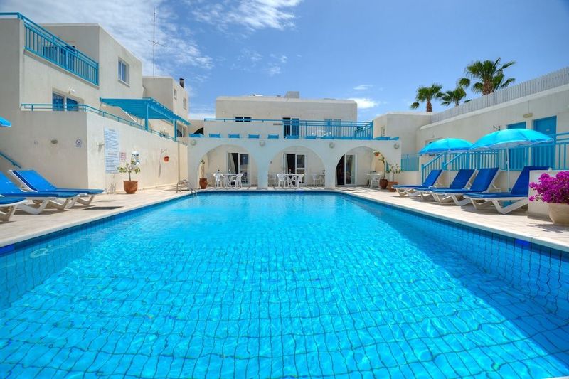 Sunny Hill Hotel Apartments - Image 1