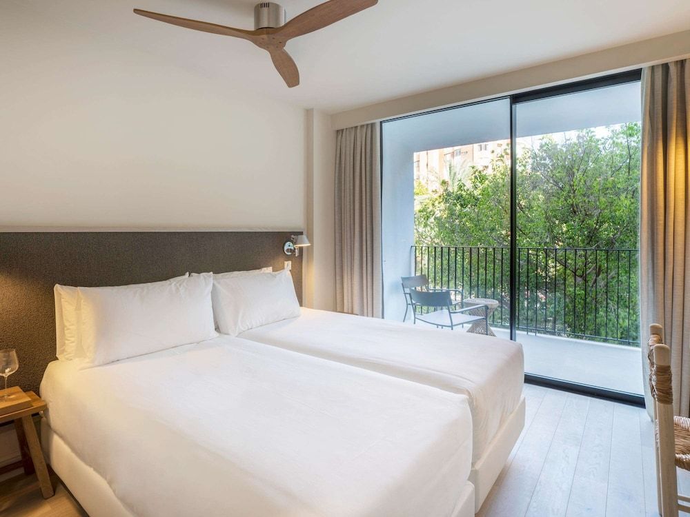 Mercure Benidorm - Image 8