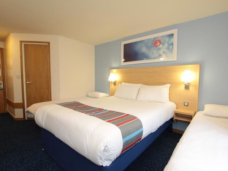 Travelodge Manchester Ancoats - Image 5
