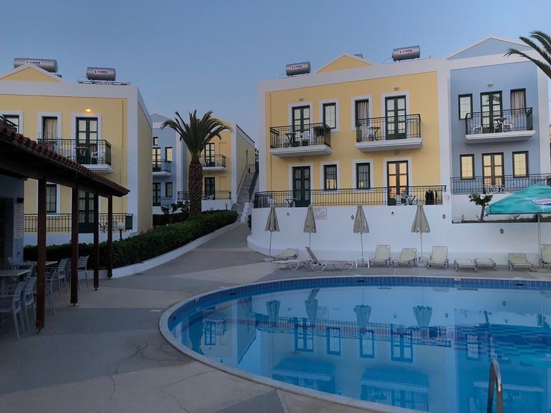 Camari Garden Hotel Apartments - Image 10