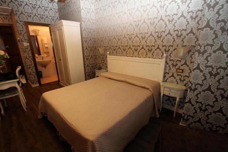 Hotel Bridge - Image 10
