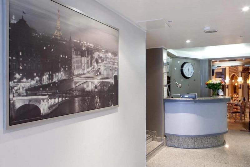 Grand Hotel De Paris - Image 5
