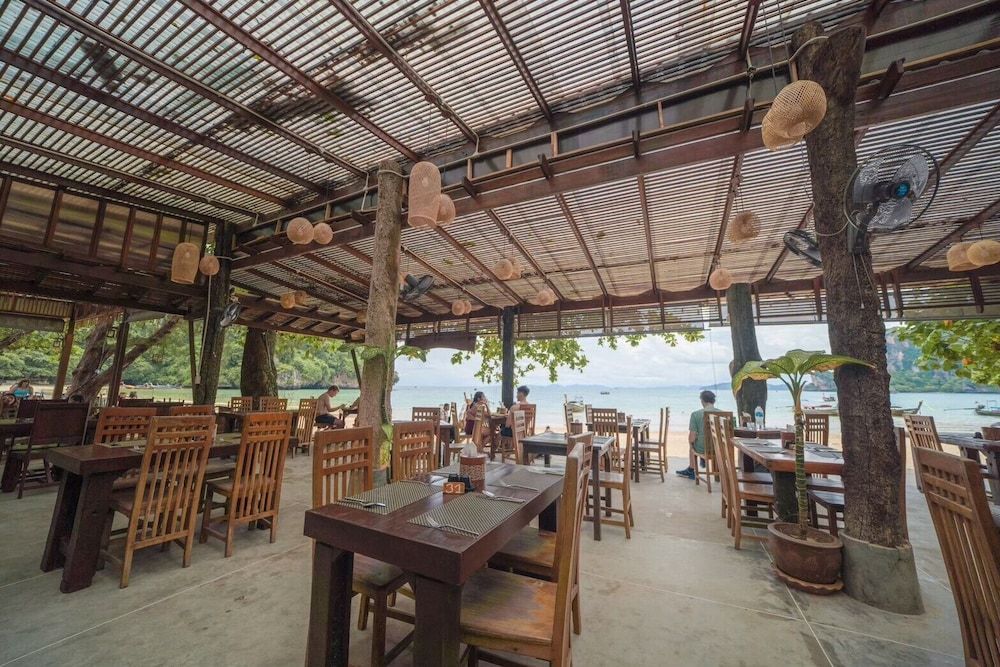 Sand Sea Resort - Image 8