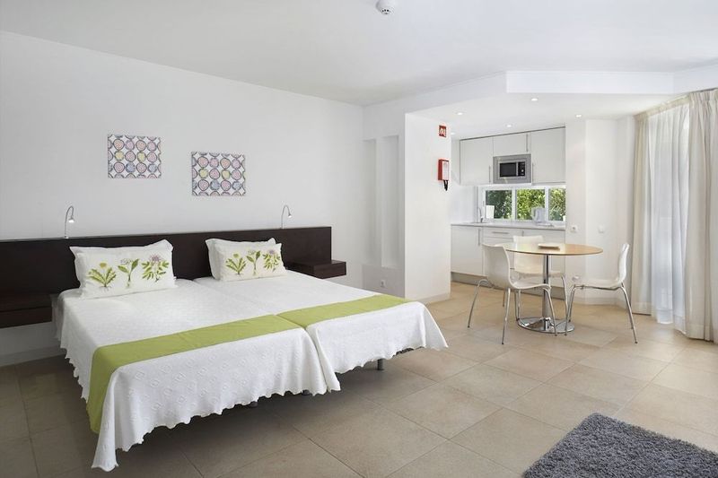 Golden Club Cabanas - Image 6