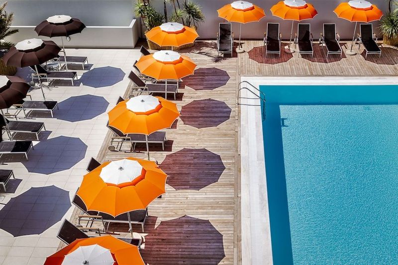 Jazz Hotel - Image 2