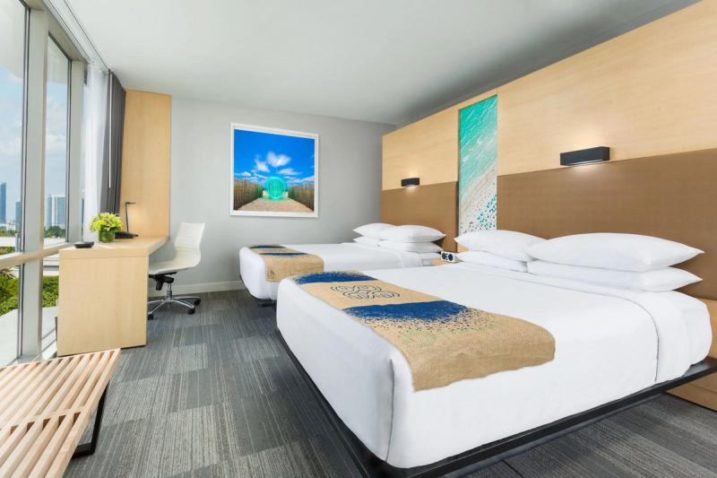The Gates Hotel South Beach - A Doubletree by Hilton - Image 2