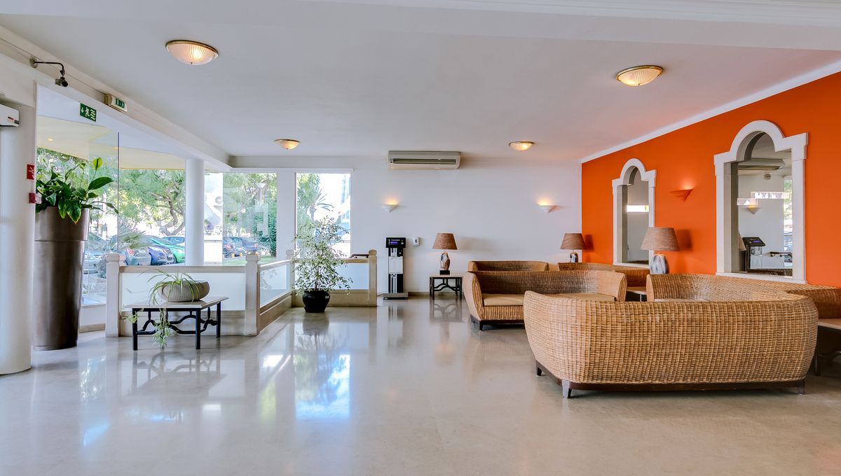 Atismar Beach Hotel - Image 5