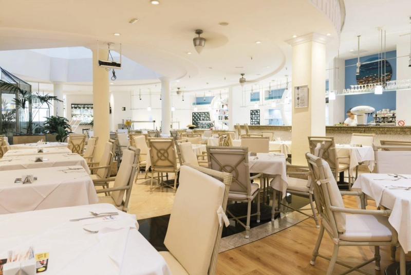 Hollywood Mirage - Image 9