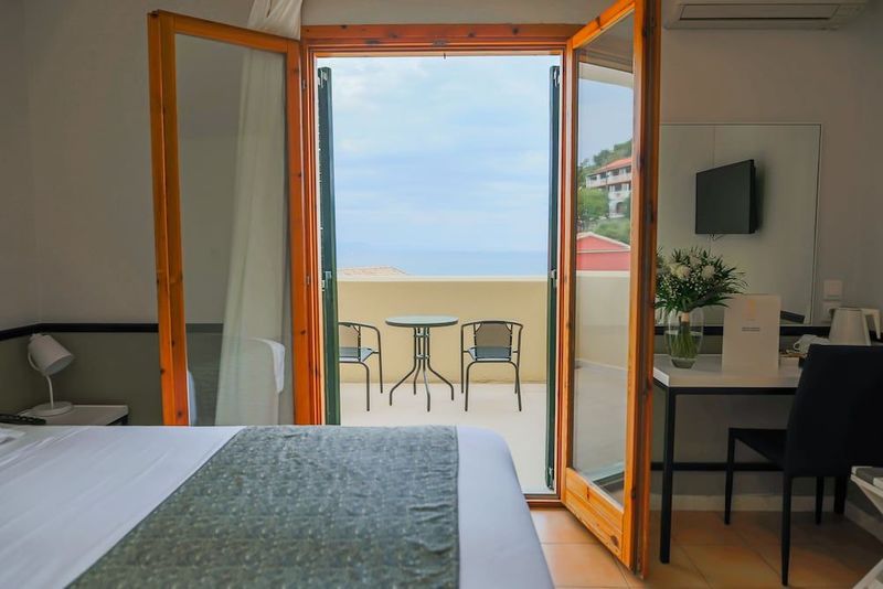 Corfu Aquamarine Hotel - Image 6