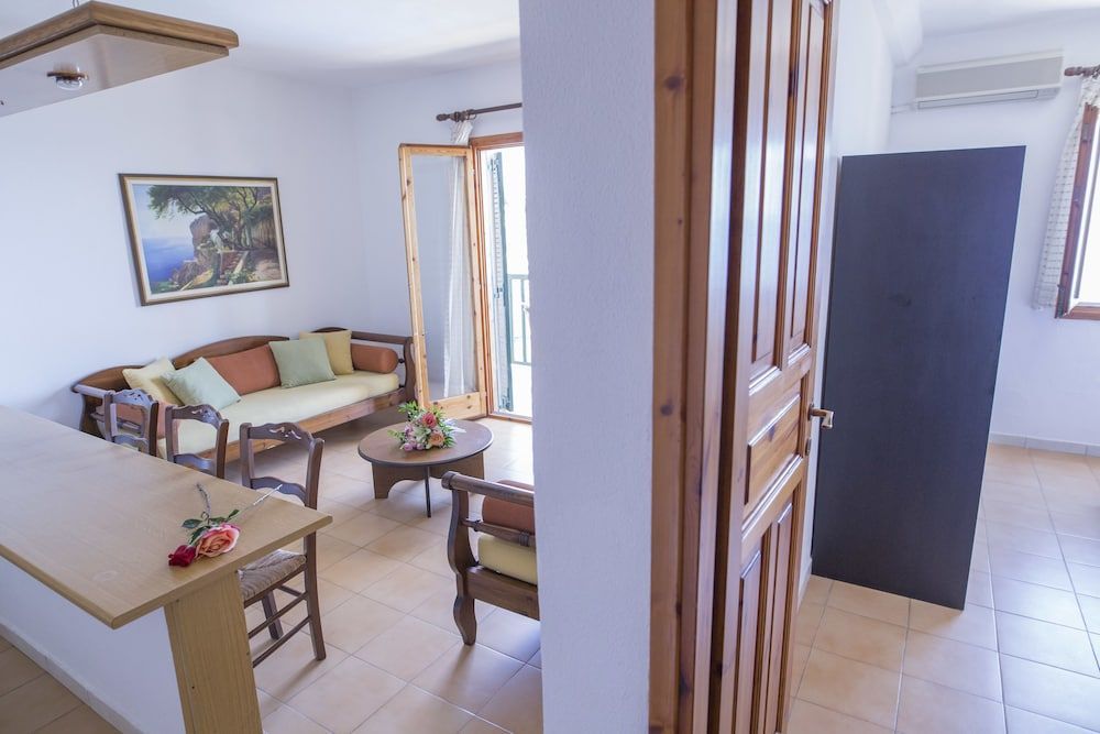 Corfu Aquamarine Hotel - Image 10