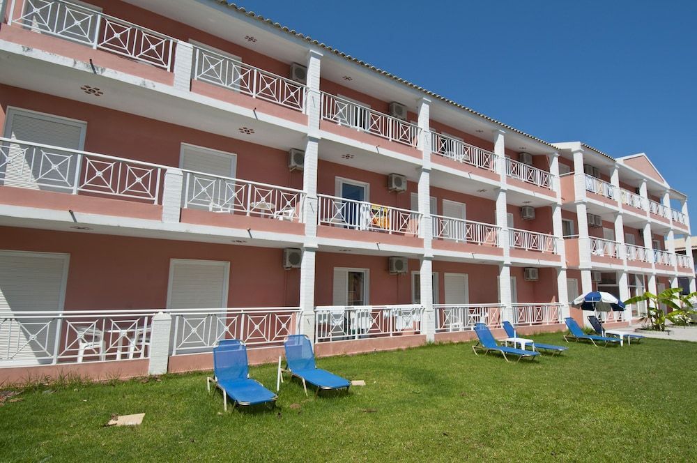 Angelina’s Hotel & Apartments - Image 10