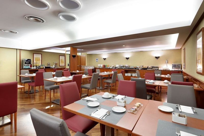 Majestic Hotel - Image 2