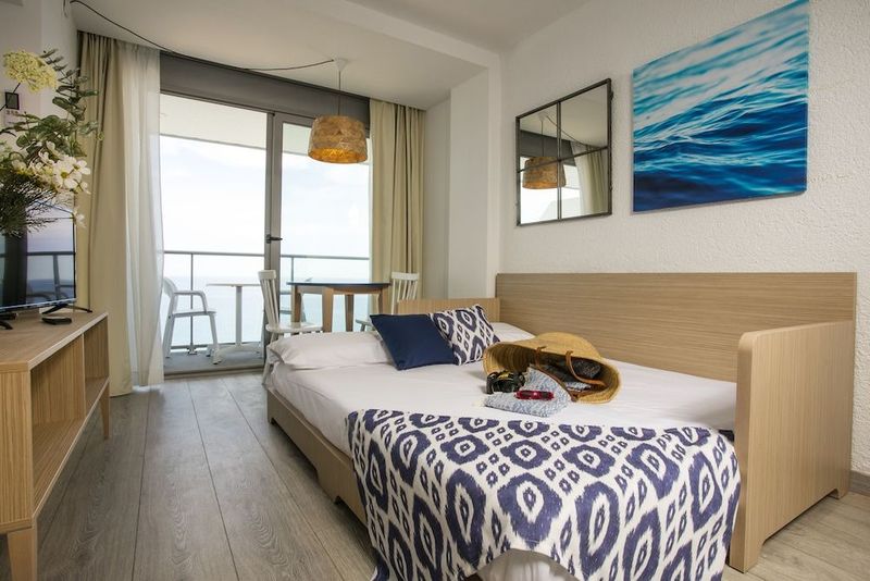 Pierre & Vacances Apartamentos Blanes Playa - Image 6