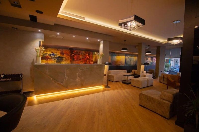 Albanopolis Hotel - Image 3