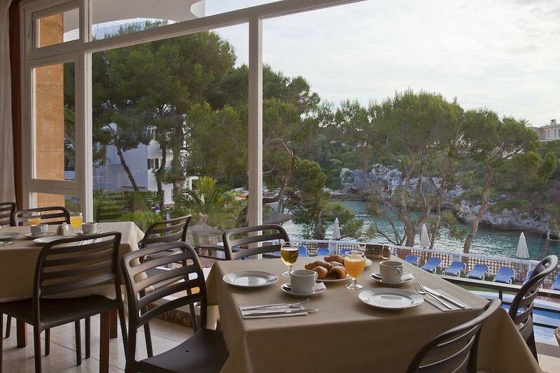 Hotel Cala Ferrera - Image 6