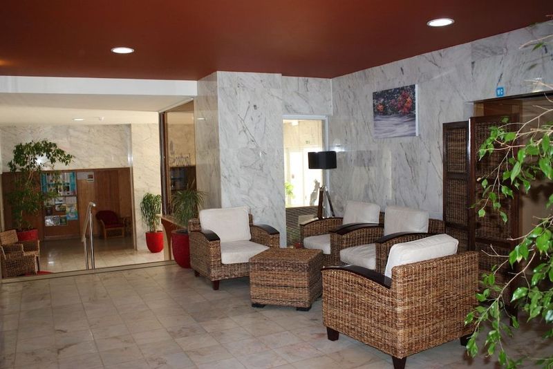 Apartamentos Jardins da Rocha - Image 6