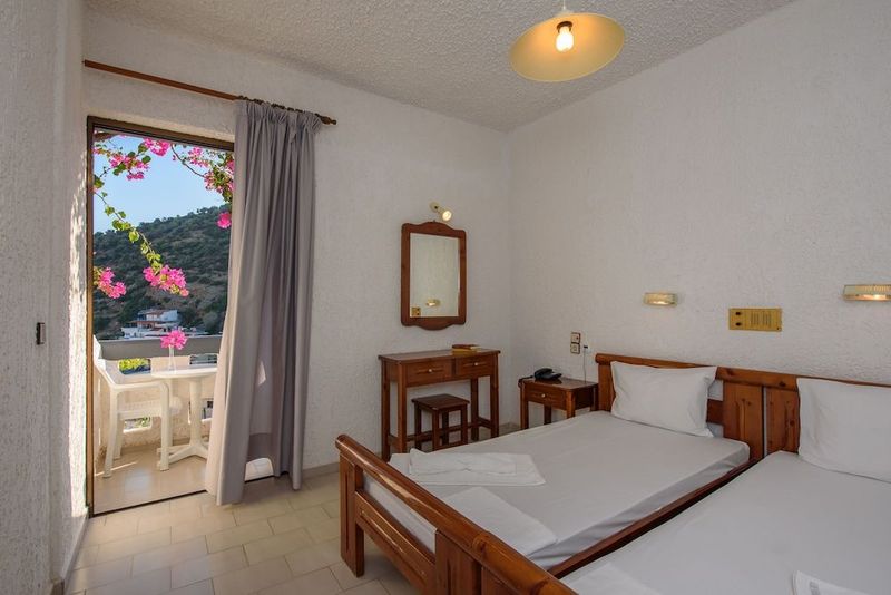 Fevro Hotel - Image 10