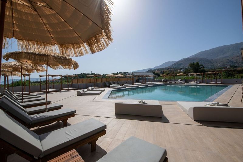 Mare Garden Hotel - Image 10