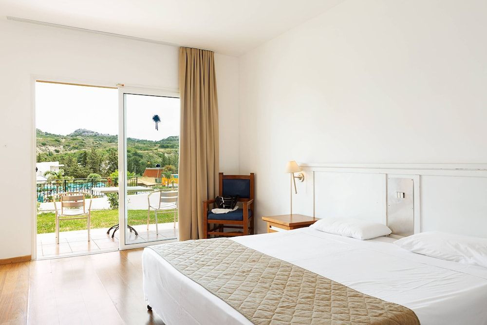 Cyprotel Faliraki Hotel - Image 2