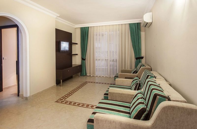 Kleopatra Royal Palm - Image 5