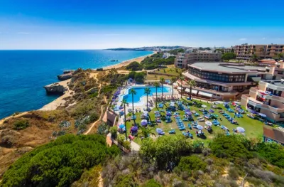 Auramar Beach Resort
