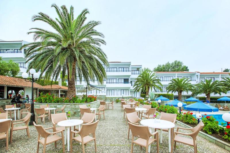 Xenios Port Marina Hotel - Image 8