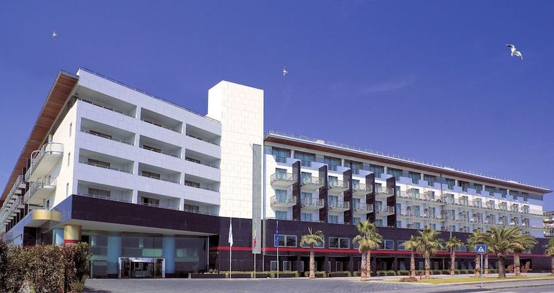 Grand Hotel Salerno - Image 2