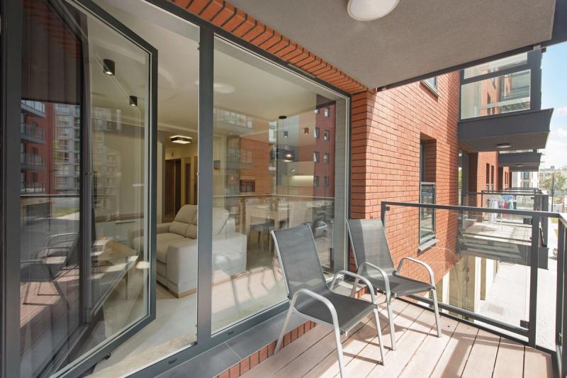 Apartinfo Chmielna Park Apartments - Image 1
