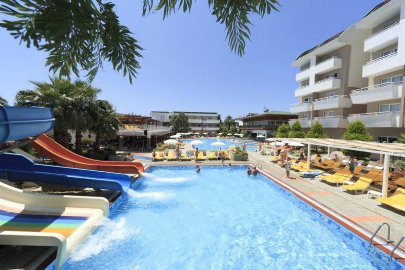 Club Mermaid Village - Image 4