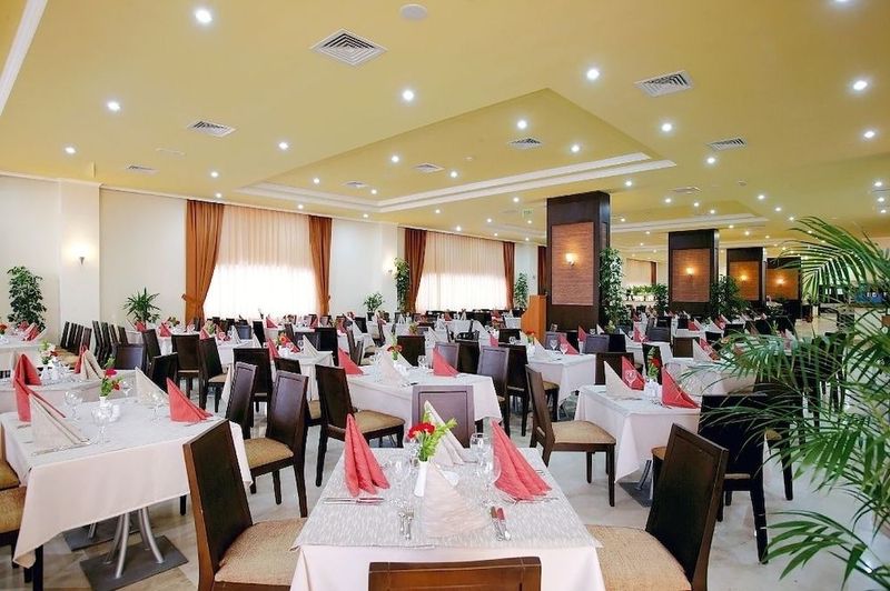 Hotel Stella Beach - Image 2