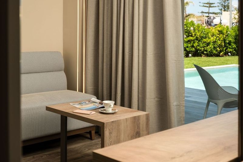 Amalthia Beach Resort - Image 9