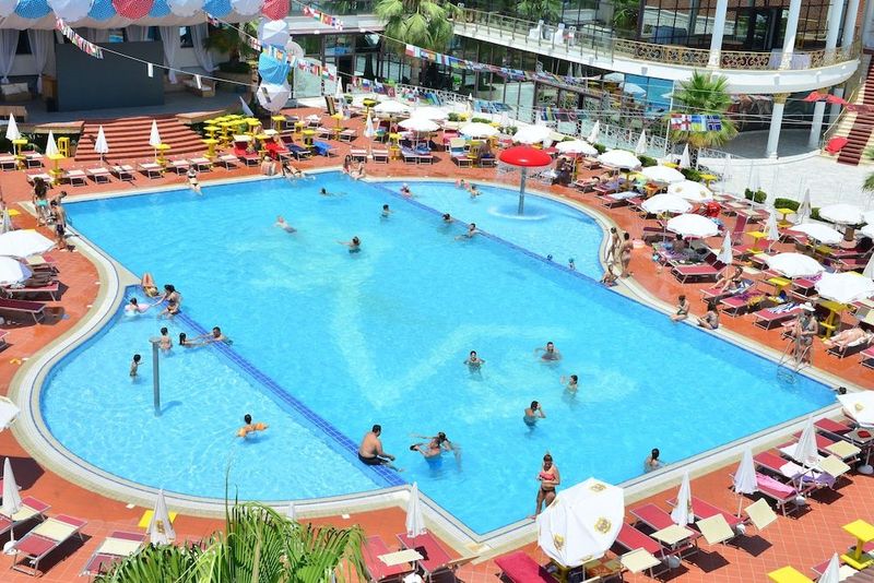 Te Stela Resort - Image 5