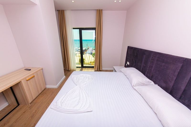 Hotel Alion - Image 7