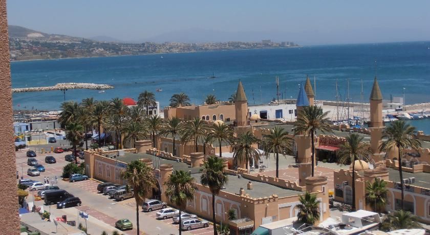 Las Palmeras Affiliated by FERGUS - Image 7
