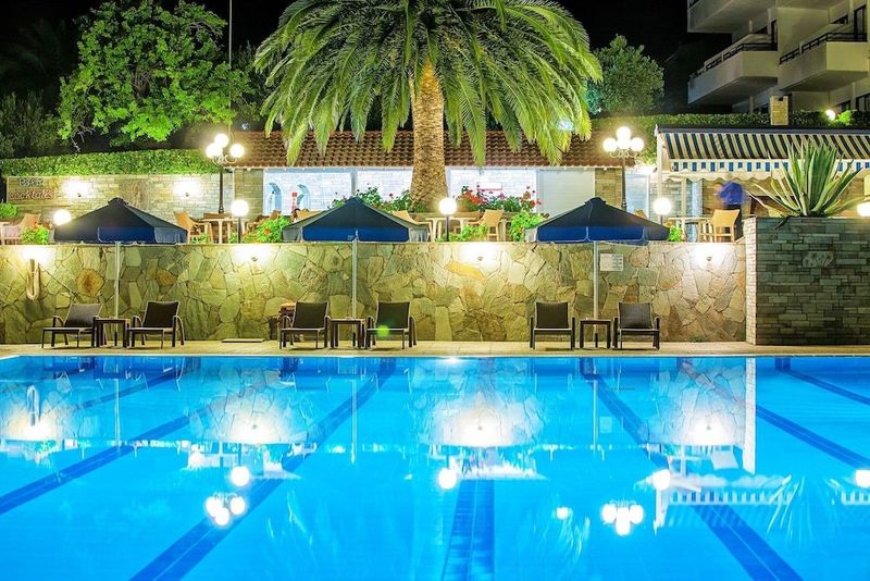 Xenios Port Marina Hotel - Image 4