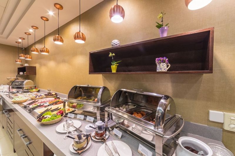 Lion's Garden Hotel Budapest - Image 8