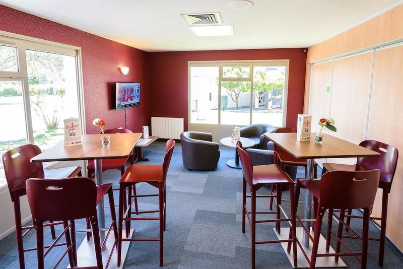 Hotel Campanile Toulouse Nord - Sesquieres - Image 9