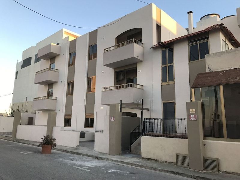 Triton Holiday Apartments - Image 1