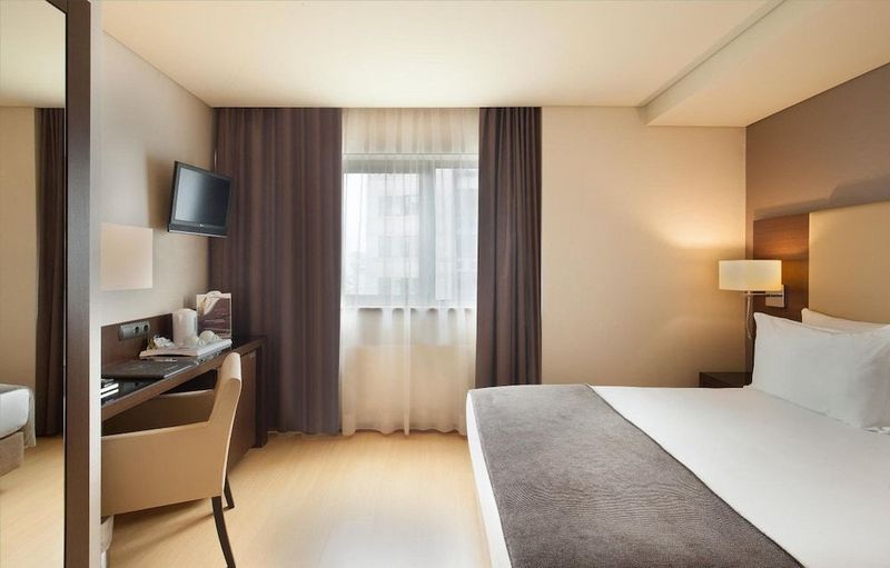Turim Iberia Hotel - Image 9