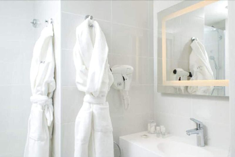 Hotel 66 - Image 2