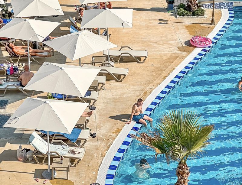 Fafa Aqua Blue Hotel - Image 6
