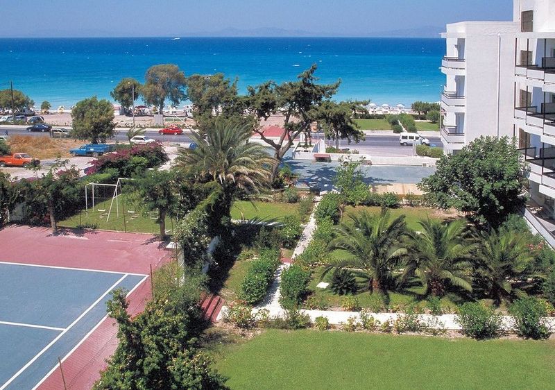 Belair Beach Hotel - Image 2
