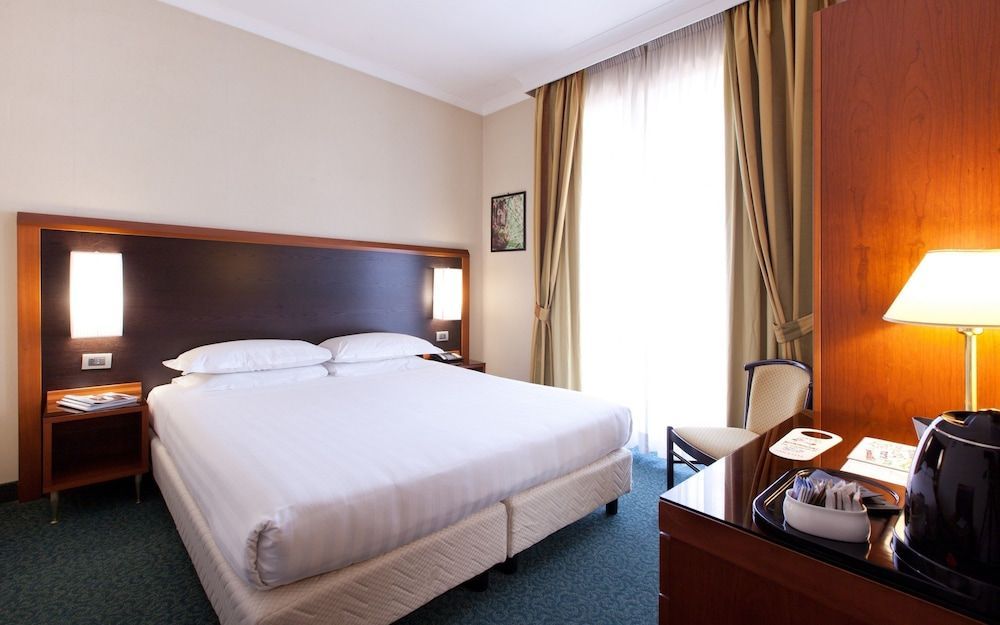 Smooth Hotel Rome West - Image 3