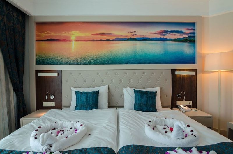 The Lumos Deluxe Resort Hotel & Spa - Image 3