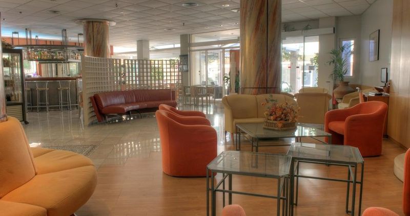 Agla Hotel - Image 7